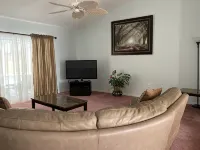 Beautiful Home With Heated Pool In A Nice Neighborhood - 2-Star