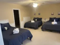 Large Rental in Rumbling Bald Resort on Septic.  No damage. Ready to go! - Homestays