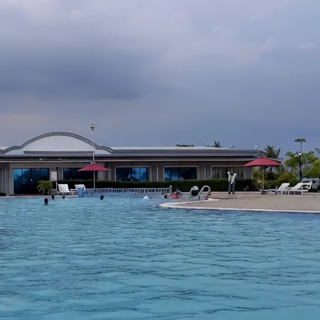 Rock Royal Hotel & Resort