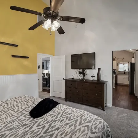Beautiful Waterfront Home on the Alafia River Hotels in Riverview