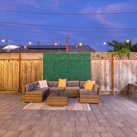 Renovated 5B4B Luxury home @Fremont with King Suite