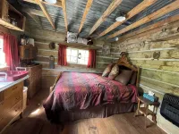 Stagecoach Cabin - Antique Western Charm - Chalets