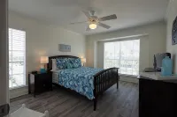Spectacular beach view Condo at Babe's beach in resort style "The Dawn" Complex - Boutique