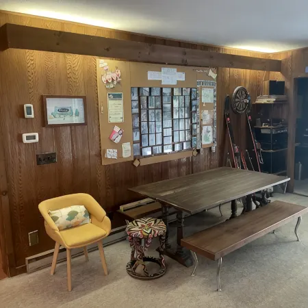 Ski-On Ski-Off at Pico MtnPremier Slopeside House Rental. Dog Friendly!!!