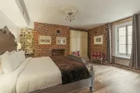 Auberge Place d'Armes - إقامة ريفية