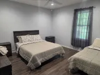 6 Bedroom house on 7 acres - 4-Star