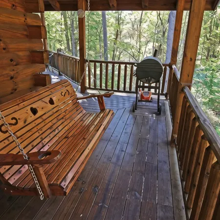 Gorgeous Starry Knight Lodge next to the Hocking Hills State Forest; Sleeps 12
