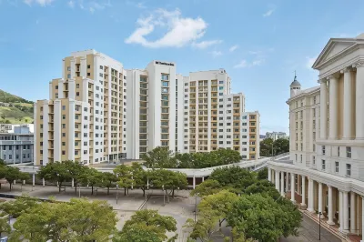 Southern Sun Waterfront Cape Town Hotels in Cape Town