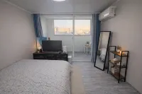 Private Room with Private Bathroom near Airport - พร้อมอาหารเช้า