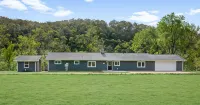 Large Family Home with Private Dock and Launch Ramp - WiFi