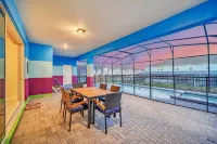 Orlando Oasis: Luxury 8Br Villa with Private Pool,  Close to Disney - Private Pools