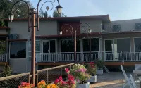 Julia Hotel Bandengan Jepara - Strand