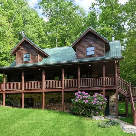New Listing!  New 7 Person HotTub & GrillFirePit 2 Arcades 9 Minutes to Wisp!