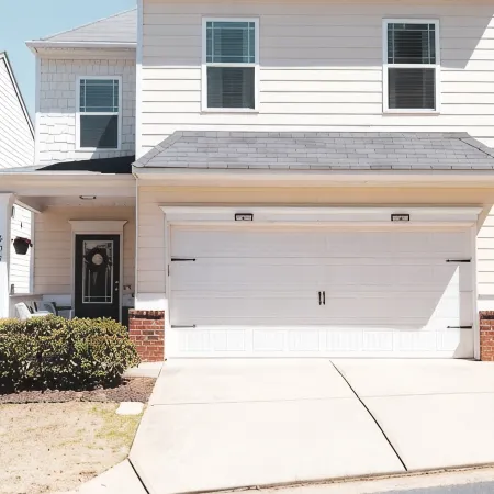 Beautiful Modern 3 Bedroom Home in Woodstock, GA
