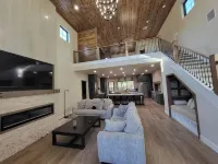 4-Bedroom Vacation Home Just 5 Minutes from Lake Texoma - 5-Star