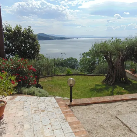 Lake Trasimeno San Savino Townhouse  AC Free WI-FI