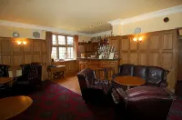 Dunsley Hall Country House Hotel - Parking