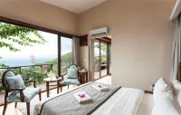 LISSIYA HOTEL - Infinity Pools