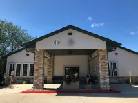 Cobblestone Inn & Suites - Denison | Majestic Hills - 2-Star