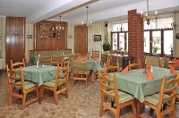 Hotel Goldene Sonne - parking