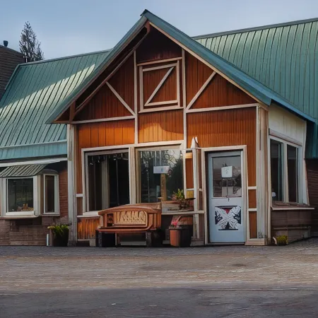 Eagle Crater Lake Inn