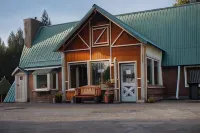 Eagle Crater Lake Inn - 2-Star