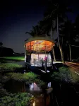 Indraprastham Houseboat - Pet friendly
