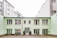 Helen Hostel u Náměstí Míru Hotels in Prague 20