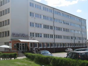 Hotel Plus