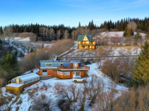 Alaska Adventure Cabins