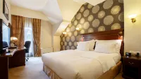 DoubleTree by Hilton Sighisoara - Cavaler Hoteles cerca de Torre del Reloj