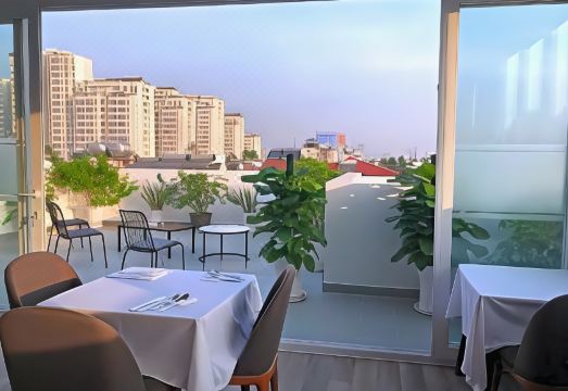 3. 파크 힐 호텔 ..