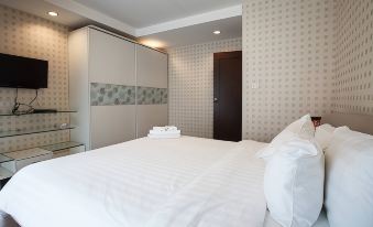 4a-2Bedrooms/2.5Bath@Downtown Bangkok Near BTS/Mrt