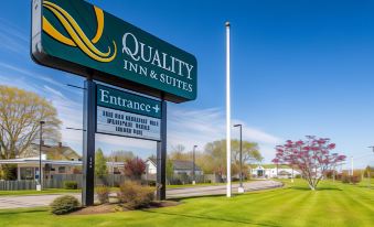 Quality Inn and Suites Newport - Middletown