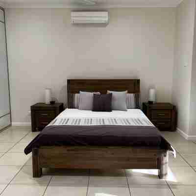 Entire Holiday Home in Cable Beach Rooms