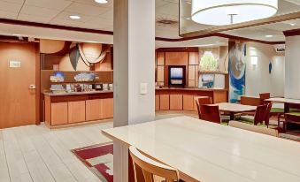 Home2 Suites by Hilton Saratoga Malta