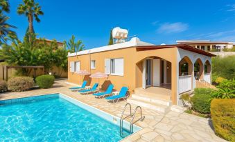 Villa Lela Pente Large Private Pool Walk to Beach A C Wifi Car Not Required Eco-Friendly - 2167