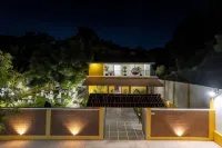 La Meadow Villa - 5 BR with Private Pool Hotels in 
