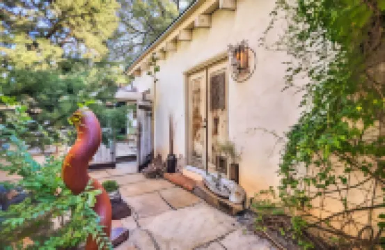 Centrally Located Santa Fe Studio Near Town!