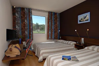 Hotel le Lagon Các khách sạn ở Tavel