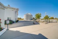 Idyllic Biggsville Vacation Rental: 10 Mi to River Hotels in Henderson County
