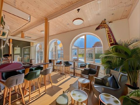 1. 그랜드 유어 홈..