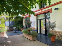 Le Clos de la Pomponnette Hotels in Torcy