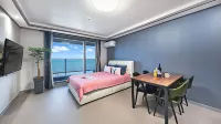 Pohang Delta Diving Resort & Pension Hotels near 화진2항 남방파제 등대