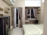 Premium Studio Room by Mareslim at Margonda Residence 5 Các khách sạn ở Pancoran Mas
