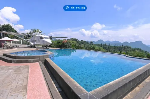 Glamping Taman Love Hotels in Soreang