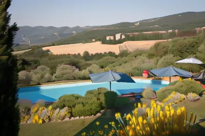 Tenuta di Canonica Hotel in zona Bellucci E Stefanelli Service Snc Di Bellucci A.e C.