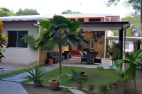 The Balboa Inn فنادق في Playa Bonita Village