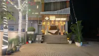 Hotel West End View A Unit of Hotel SC Residency Hotel di Zirakpur