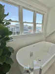 Harborside Inn فنادق في نيوبورت